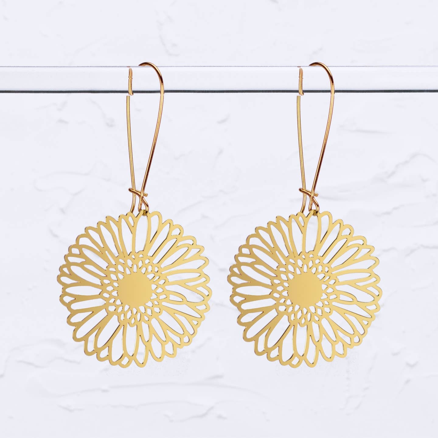 A Tea Leaf - Daisy Earrings